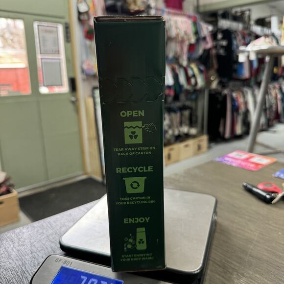 Irish Spring Body Wash for Men, Original Clean Body Wash, 20 Oz, 2 Pack - Picture 2 of 4